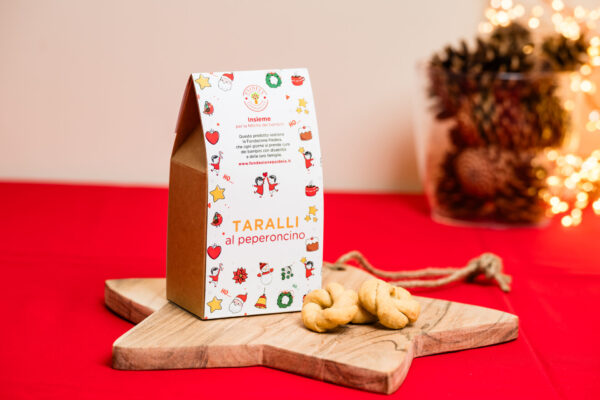 Tarallini solidali al peperoncino