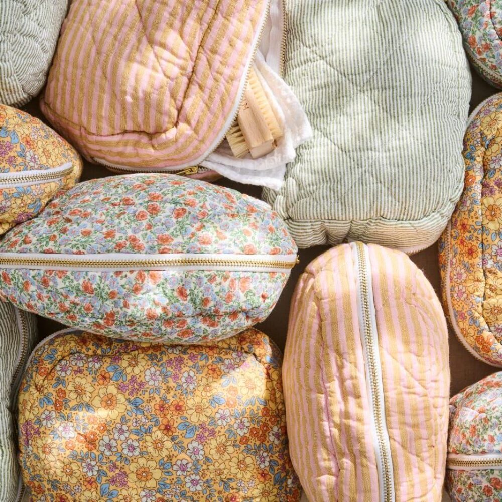 Toiletry bag quilted 4 asstd patterns