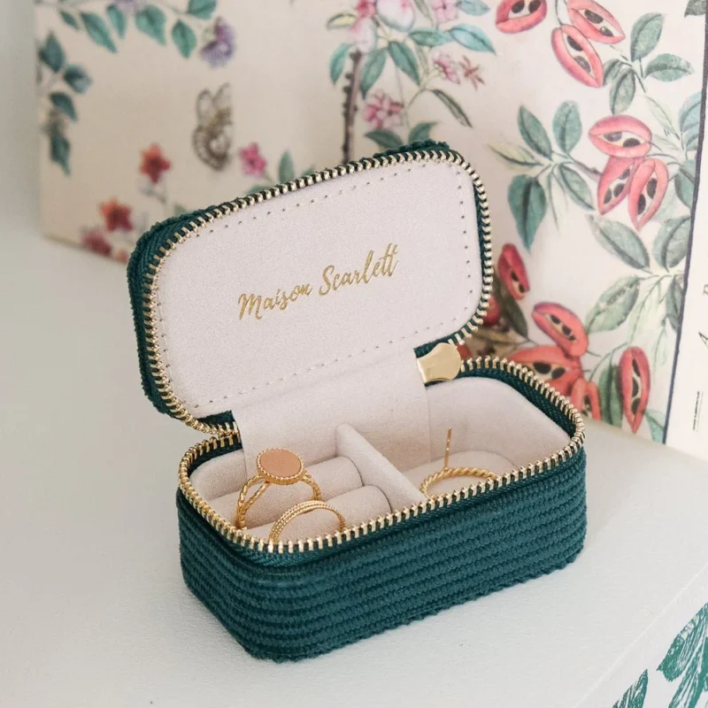 mini-boite-a-bijoux-de-voyage-velours-cotele-marie-2-697006